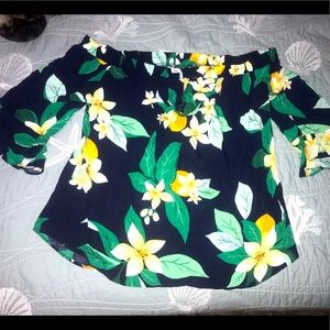 Old Navy Off the Shoulder Floral Top